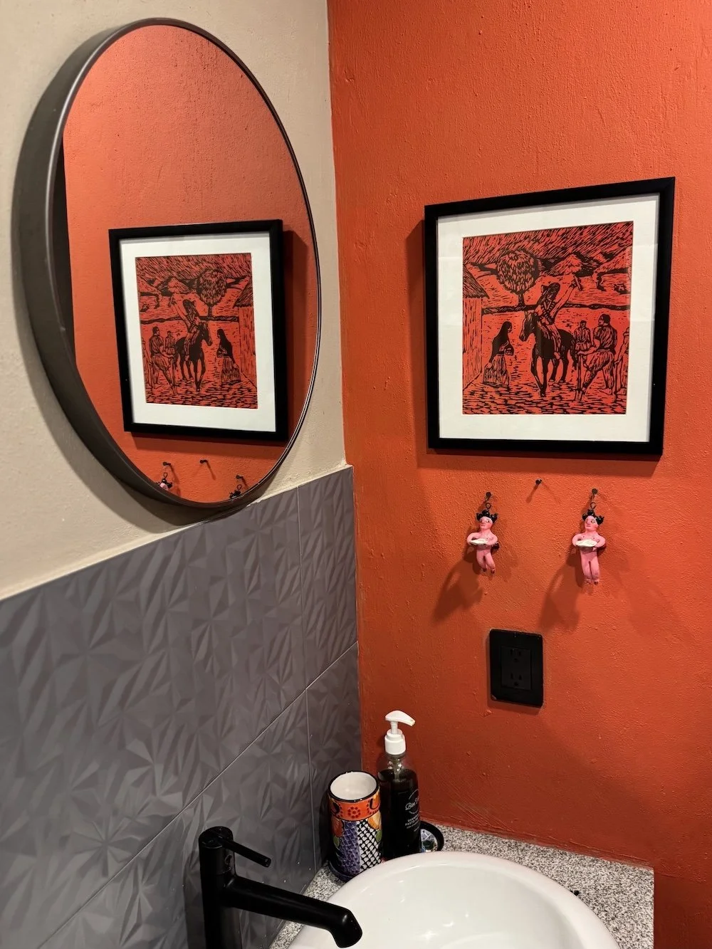 Suite 1_IMG_4972.jpeg