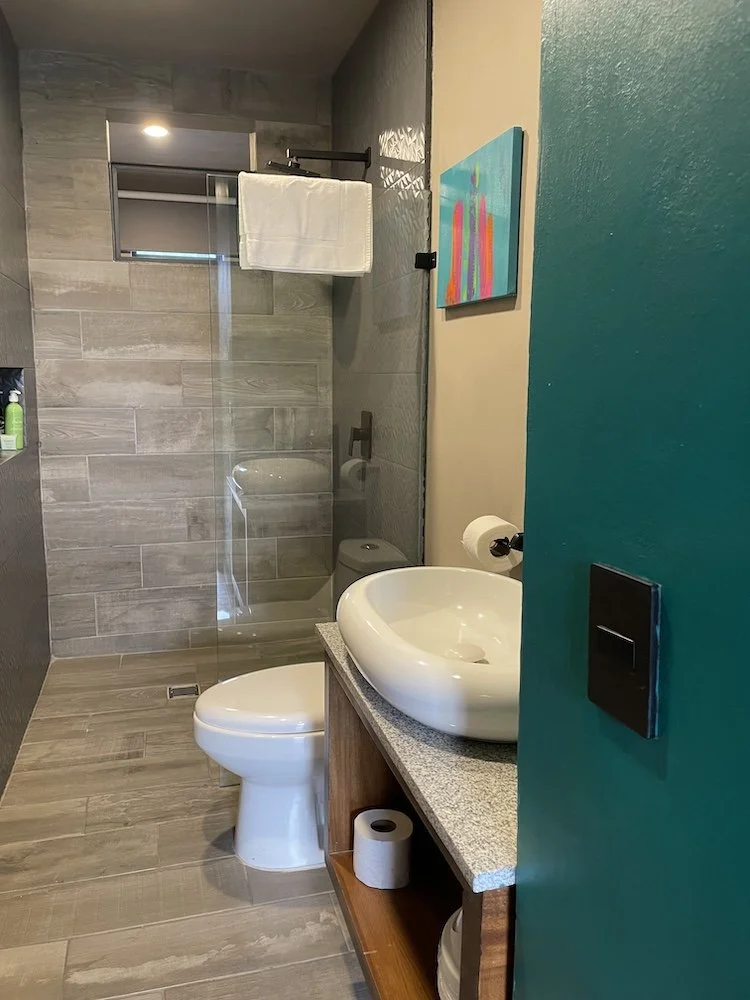 Suite 6_IMG_1218.jpeg