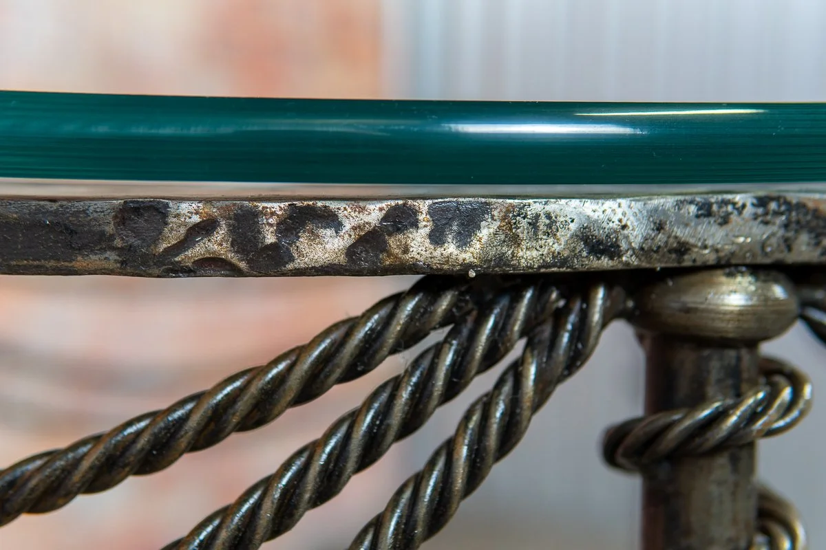 round-metal-drape-table-7.jpg
