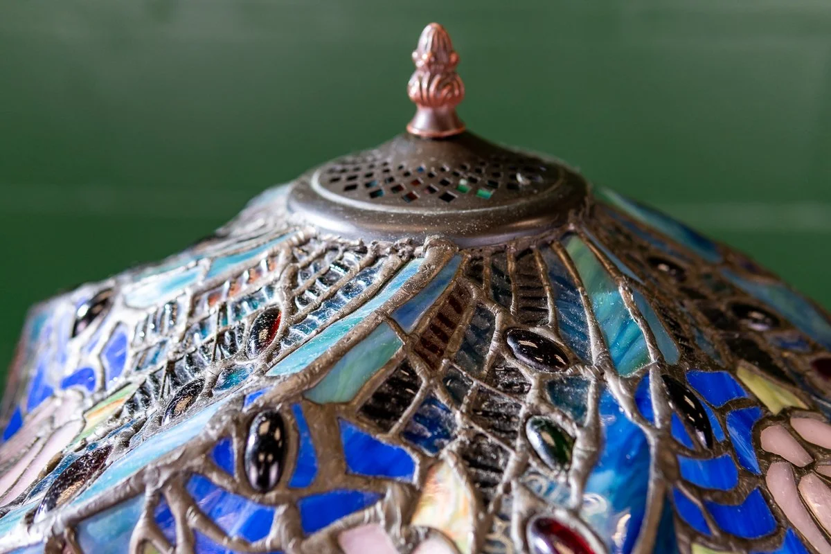 tiffany-lamp-treble-clef-6.jpg