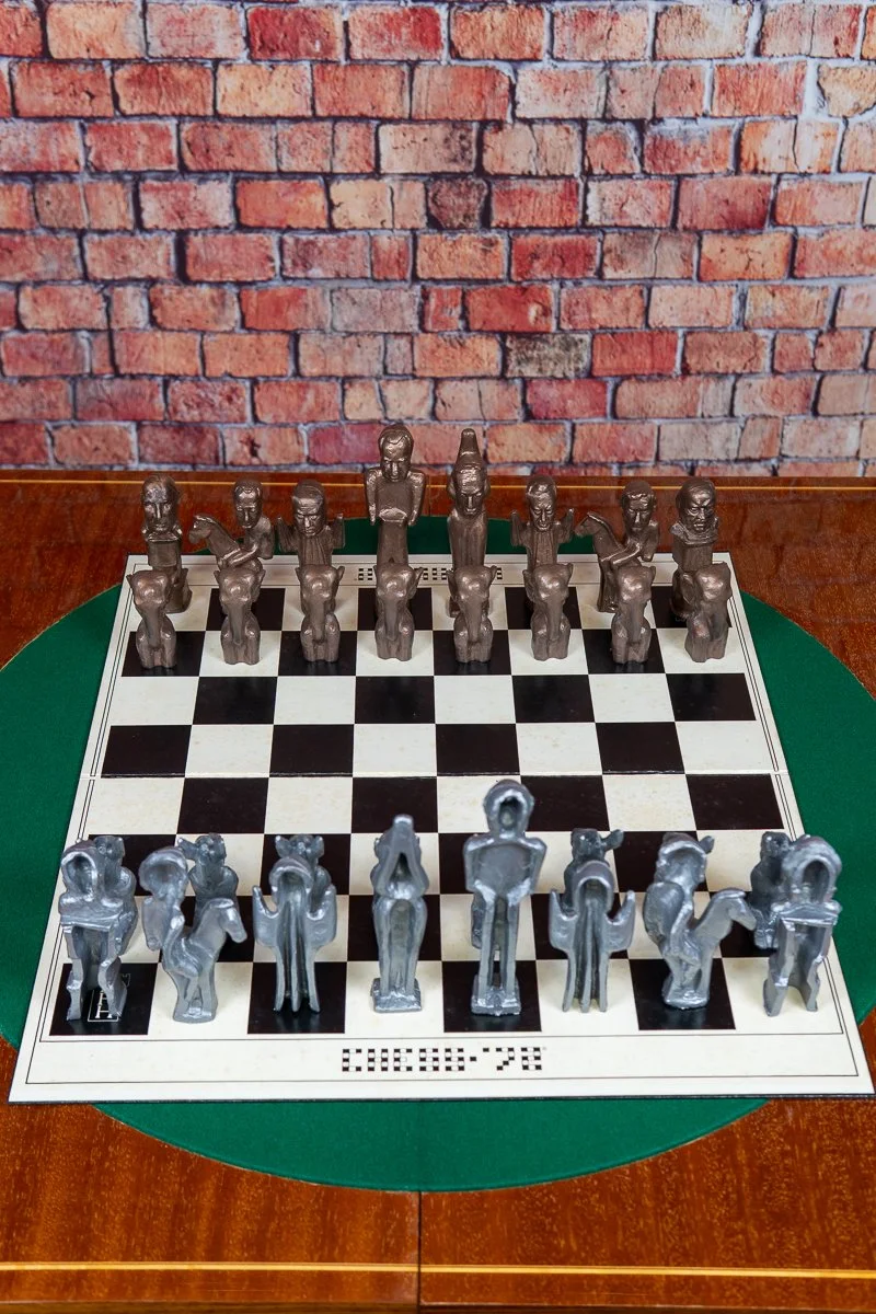contemporary-chess-set-8.jpg