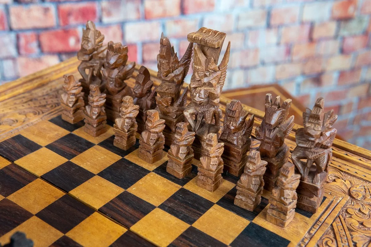 asian-carved-chess-set-7.jpg