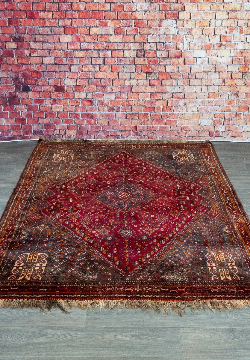 Handmade Shiraz Rug w/ Red Field
