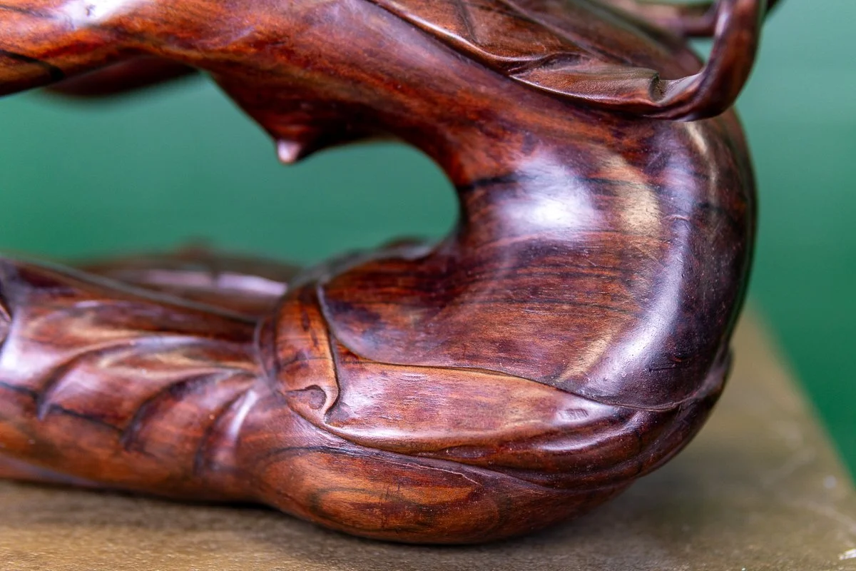 carved-flute-player-11.jpg