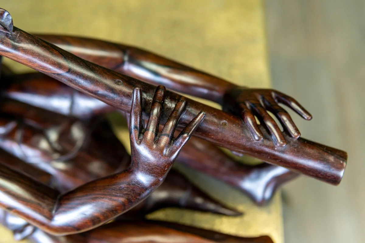 carved-flute-player-5.jpg