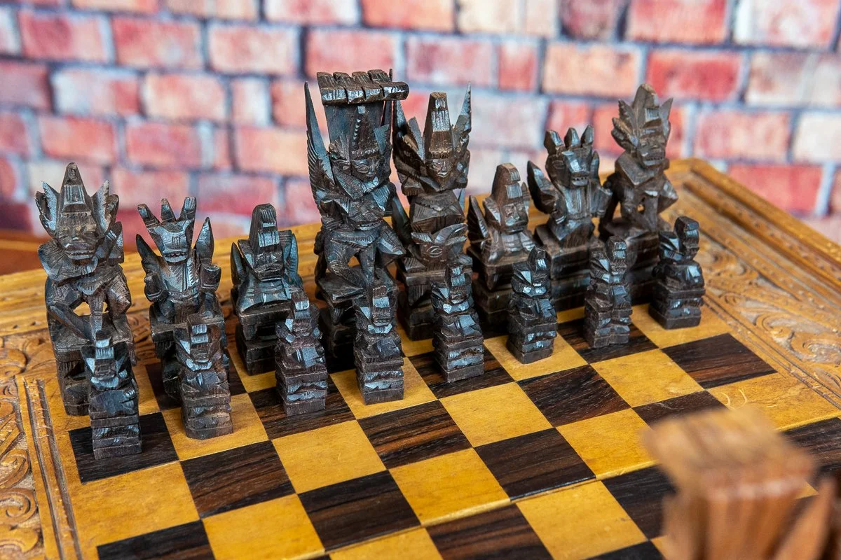 asian-carved-chess-set-8.jpg