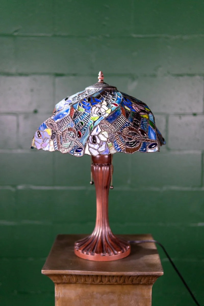 tiffany-lamp-treble-clef-1.jpg