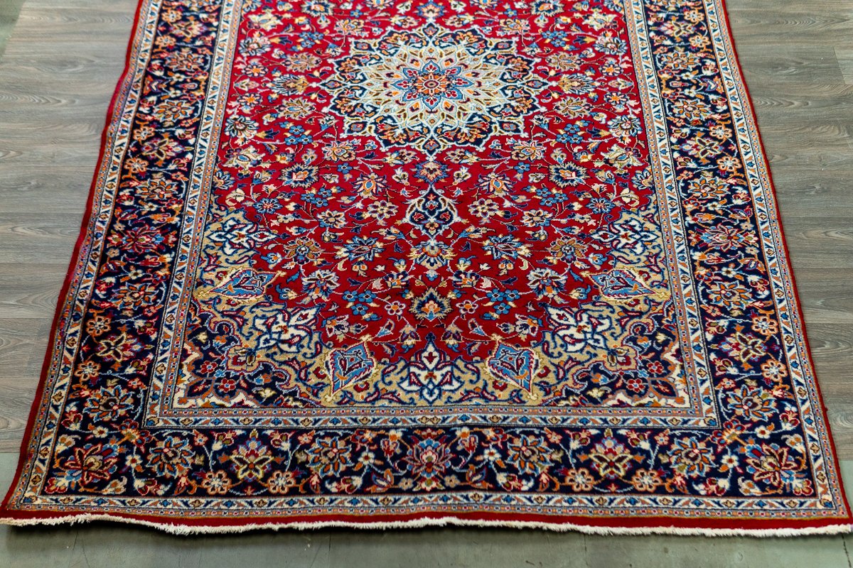 red-najafabad-rug-2.jpg