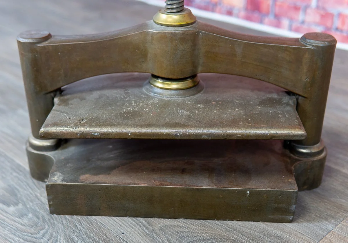 small-book-press-8.jpg