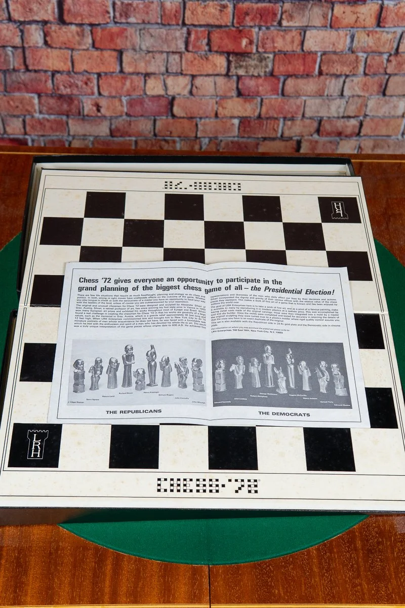contemporary-chess-set-4.jpg