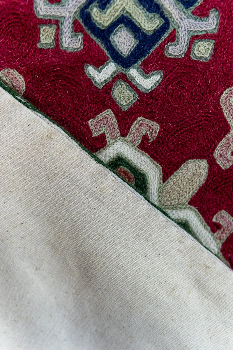 Kasmir-Chain-Stitch-Tapestry-11.jpg
