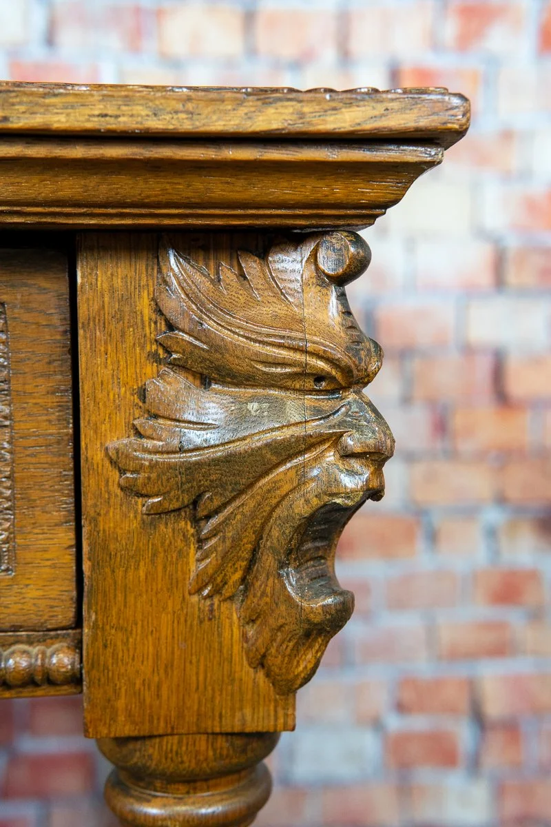 carved-grotesque-table-4.jpg