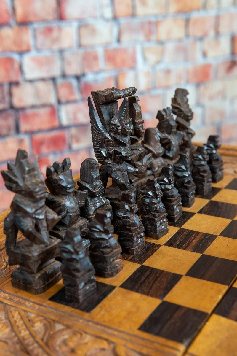 asian-carved-chess-set-10.jpg