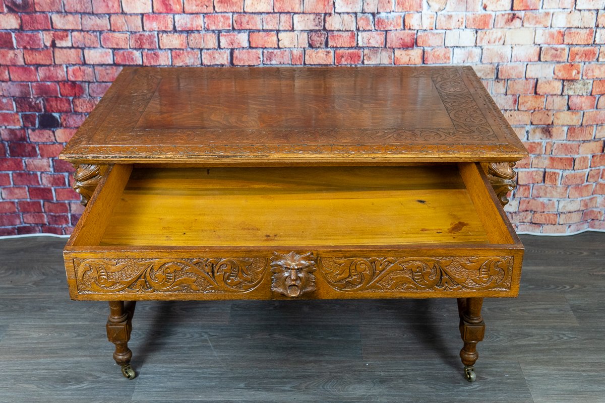carved-grotesque-table-14.jpg