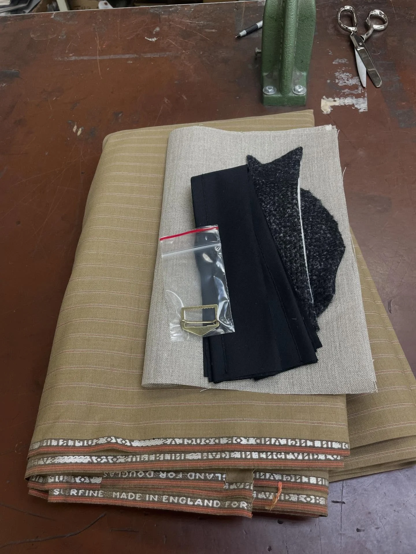 Building something [somewhere] very special for myself! #costume #custommade #sewing #corset #tailoring #costumedesign