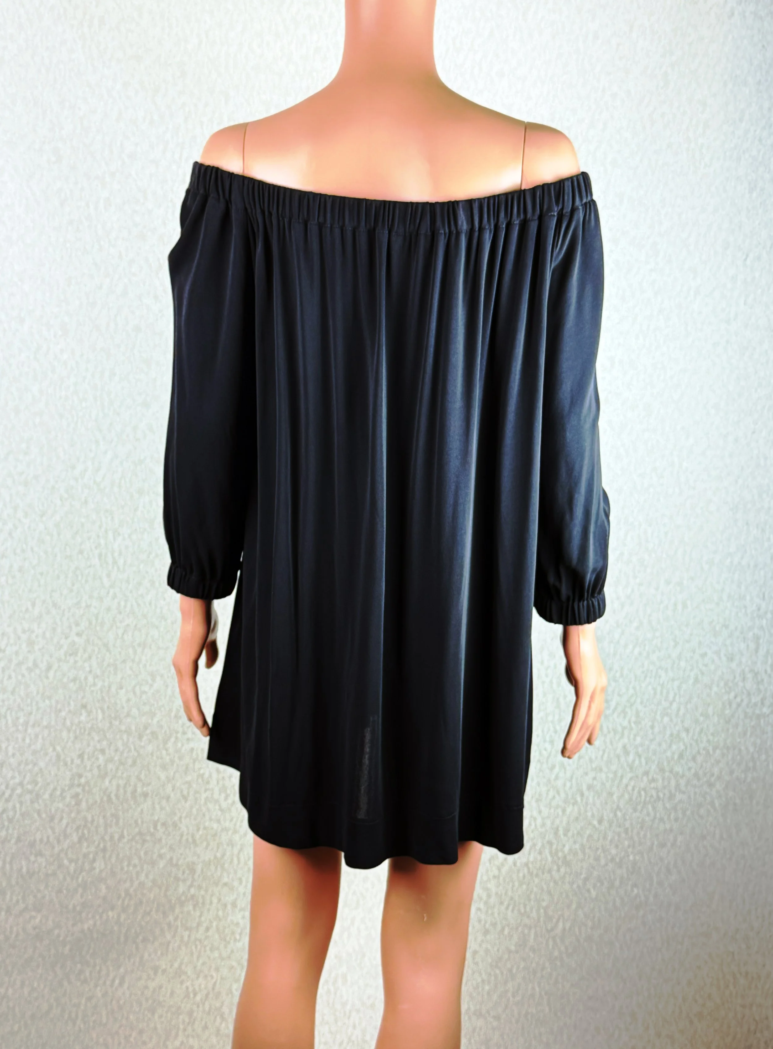 OFF THE SHOULDER SWING DRESS_BACK.jpg