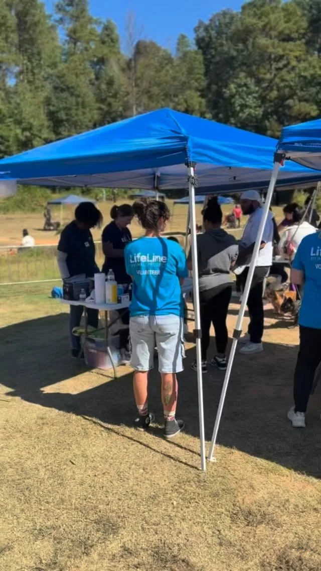 What a beautiful day Pups and Pumps had volunteering with @lifelineanimal at Wade Walker Park today.
