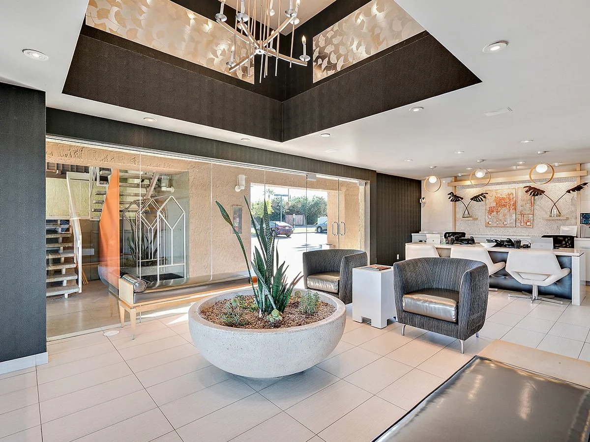 Scottsdale Parkview Hotel - Gallery - Photo 01 - 1200x900 - Lobby 1.jpg