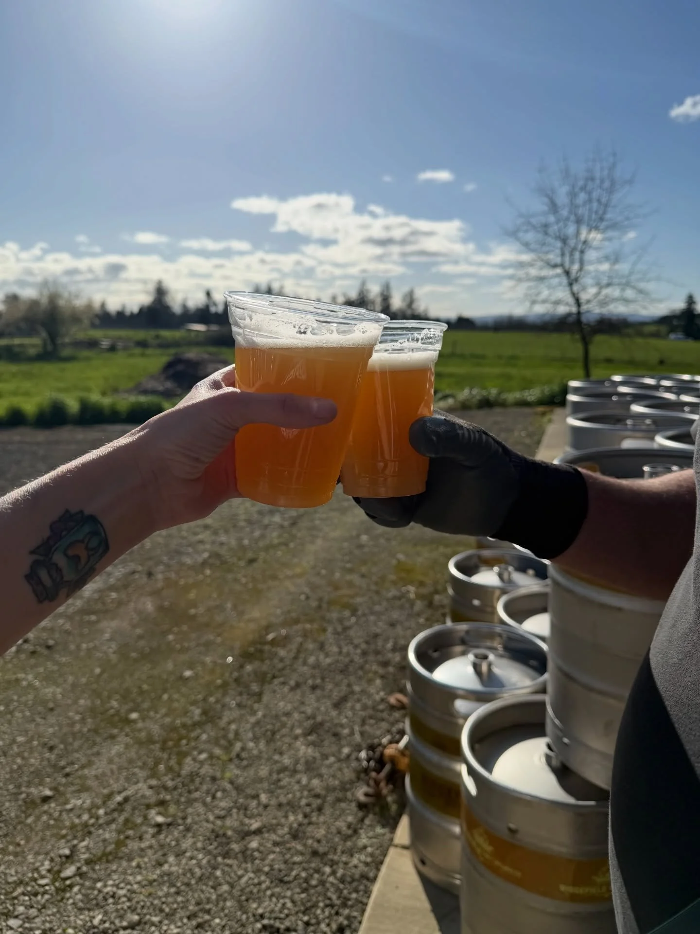 𝗍𝖺𝗄𝖾 𝗆𝖾 𝗍𝗈 𝖺 𝗉𝗅𝖺𝖼𝖾 𝗐𝗁𝖾𝗋𝖾 𝗍𝗁𝖾 𝖿𝗂𝗋𝖾𝖿𝗅𝗂𝖾𝗌 𝗌𝗍𝗂𝗅𝗅 𝗀𝗅𝗈𝗐 &hearts;︎

... 𝗇𝗈𝗍𝗁𝗂𝗇𝗀 𝗅𝗂𝗄𝖾 𝖺 𝖿𝗋𝖾𝗌𝗁 𝗉𝗈𝗎𝗋 𝗈𝖿𝖿 𝗍𝗁𝖾 𝗍𝖺𝗇𝗄 𝖺𝖿𝗍𝖾𝗋 𝖺𝗇 𝖾𝖺𝗋𝗅𝗒 𝗆𝗈𝗋𝗇𝗂𝗇𝗀 𝗂𝗇 𝗍𝗁𝖾 𝖻𝗋𝖾𝗐𝖾𝗋𝗒 𝖺𝗇𝖽