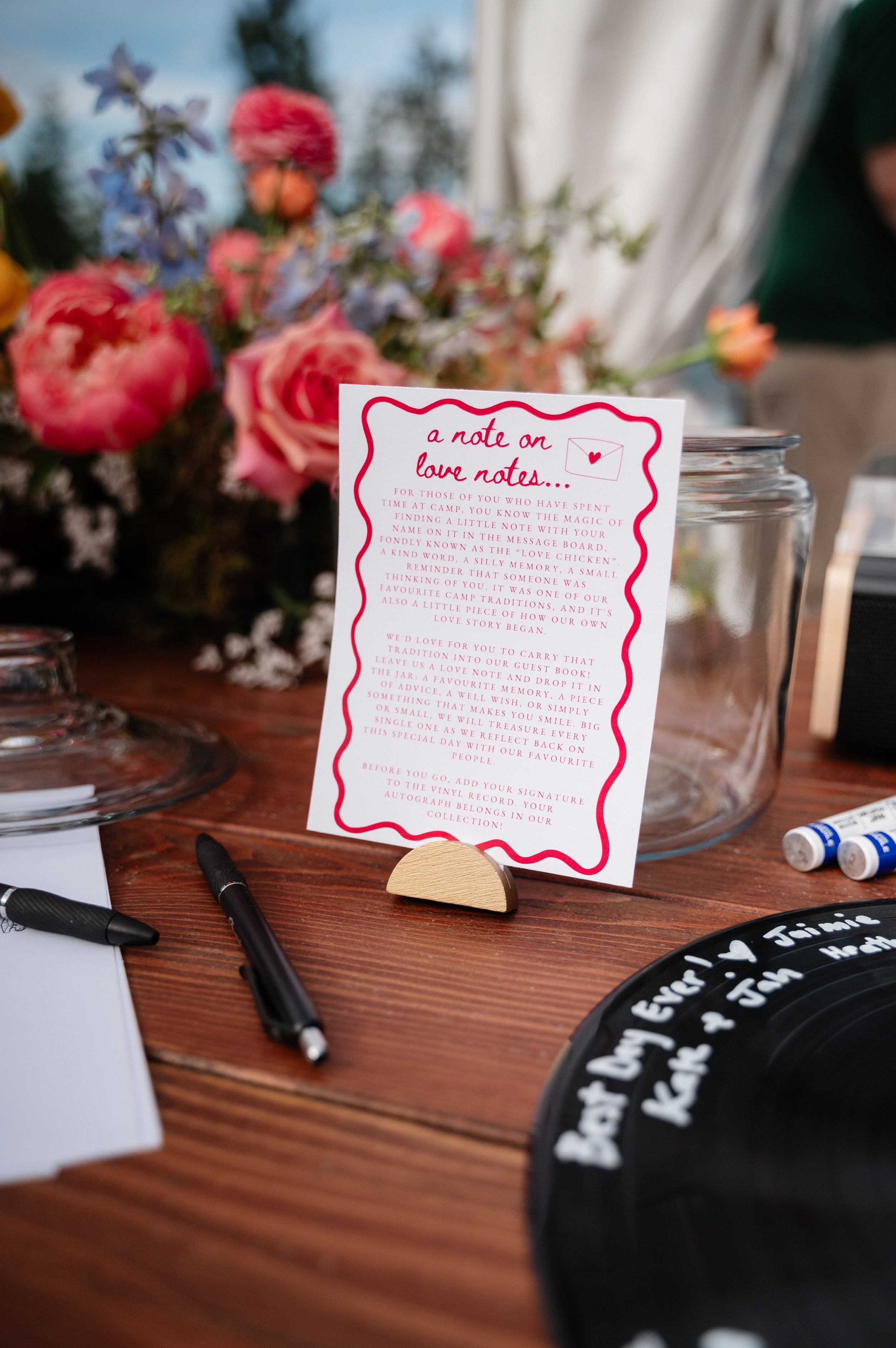 A closer look at the wedding details 