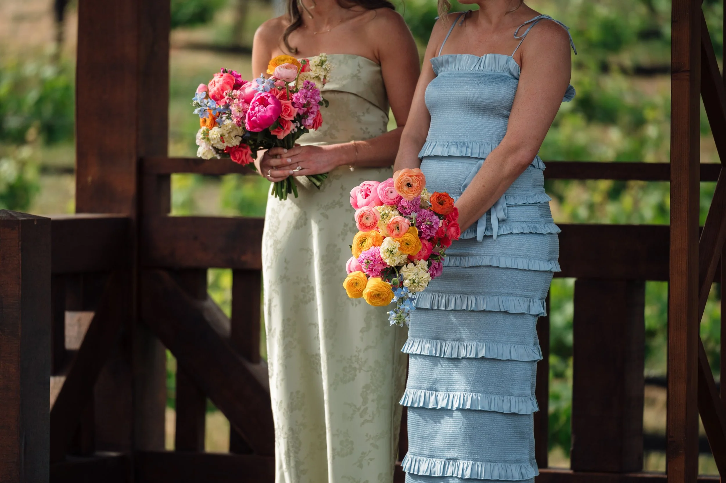 A sunny outdoor ceremony at Blind Tiger Vineyards