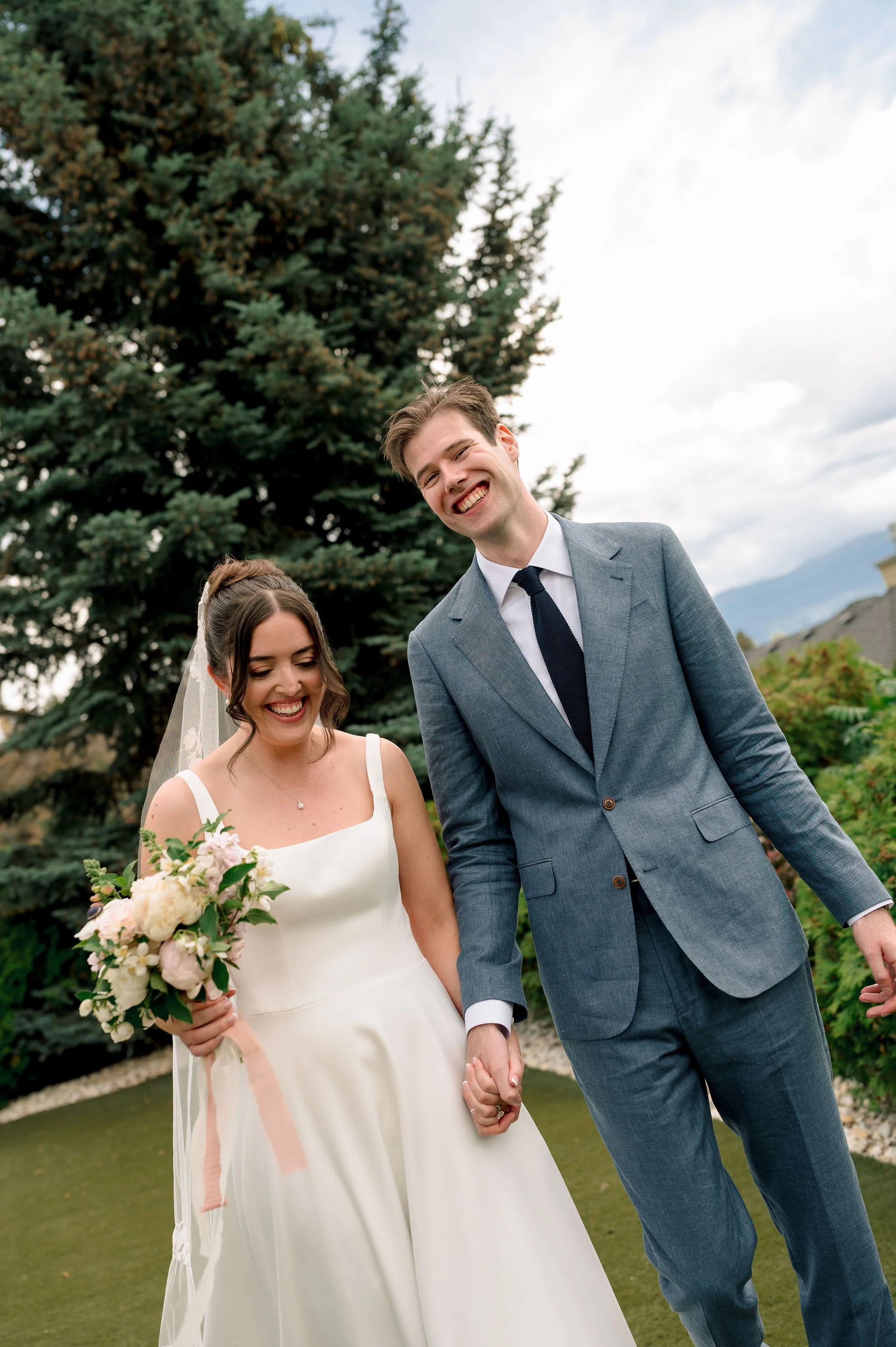 Okanagan wedding couple