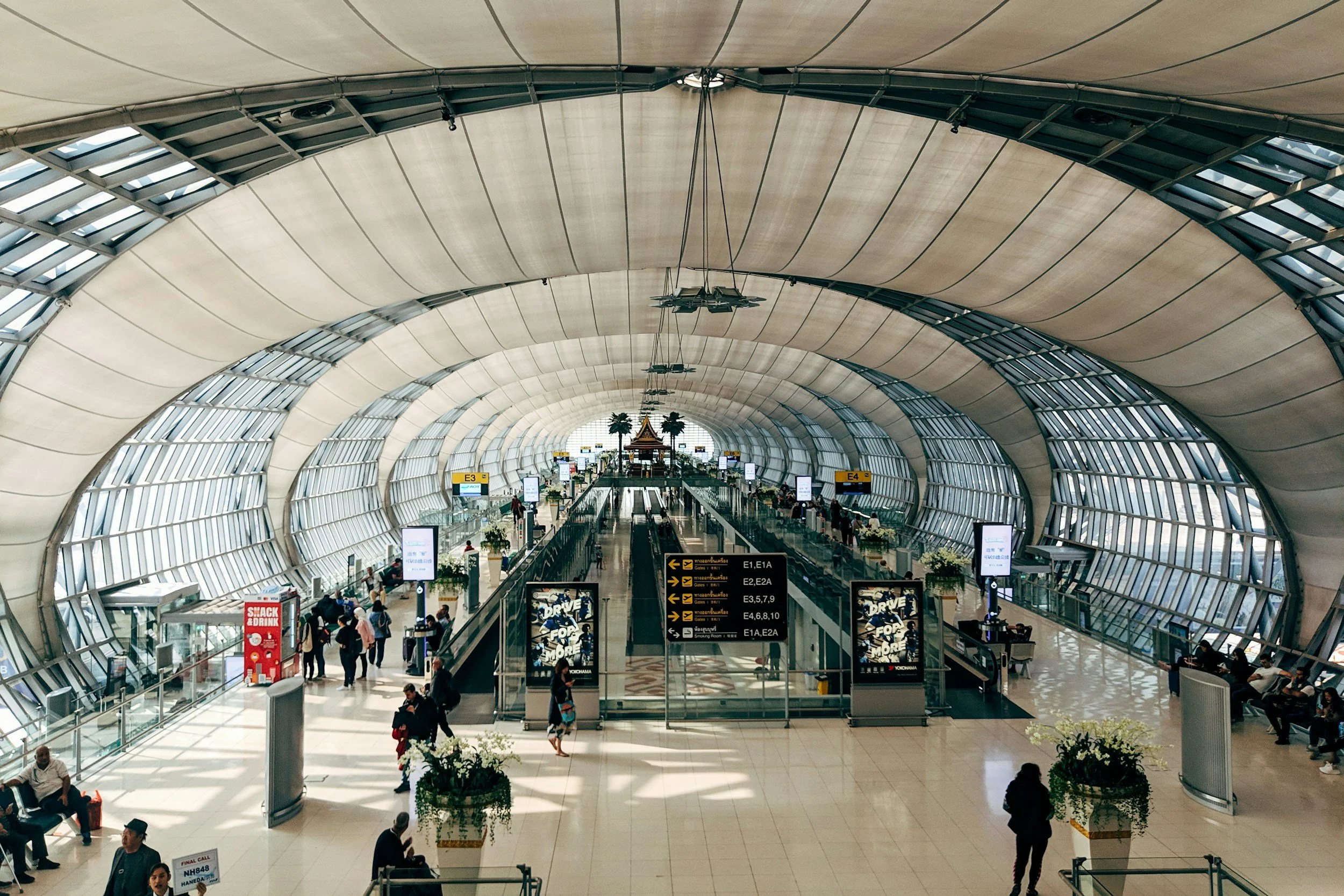Bangkok Airport Transfers: How to Get from BKK or DMK to the City (Without Stress)
