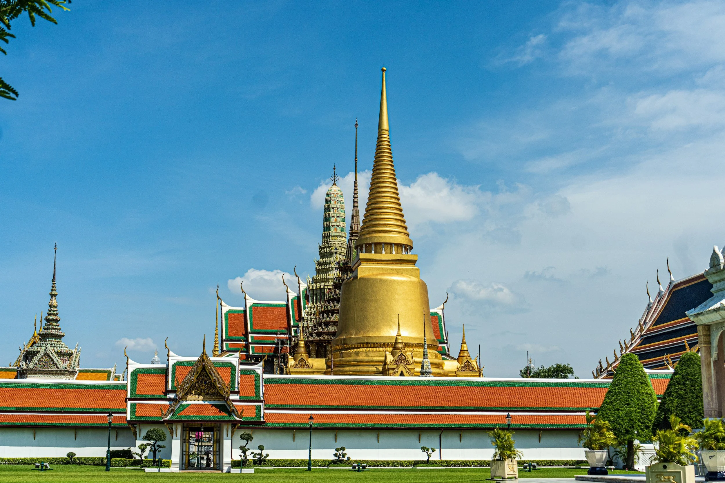 Wat Phra Kaew (Temple of the Emerald Buddha): A First-Time Visitor’s Guide