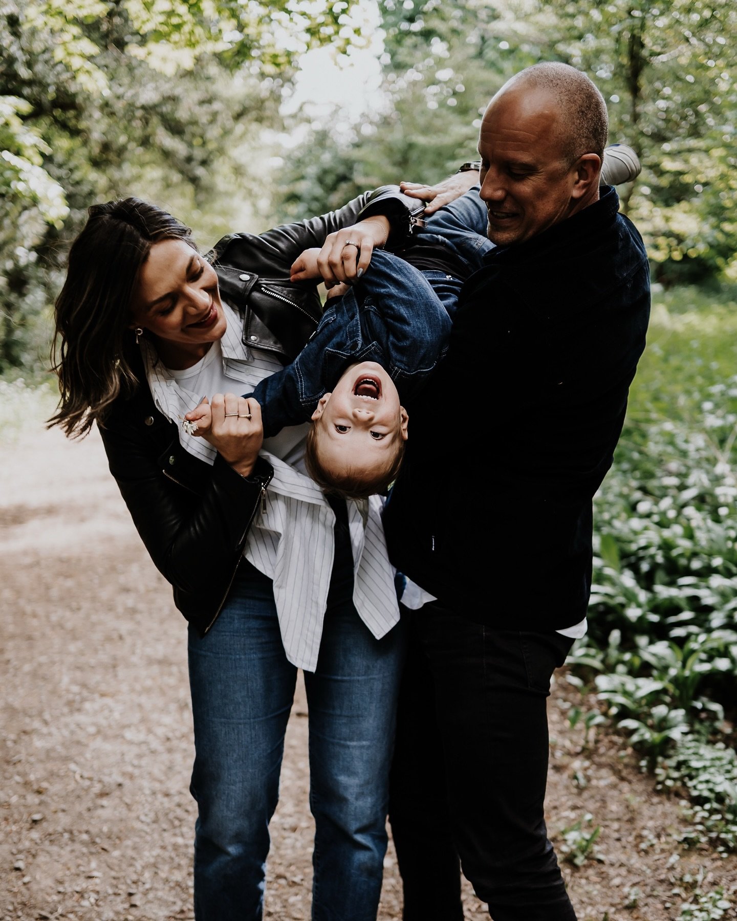 ✨ George, Holly and Adam ✨ 

Toddlers don&rsquo;t always want to stay still and that&rsquo;s ok! We follow them, we move with them, we match their vibe and we turn those little moments in to memories. Little George was no different, he had ENERGY but