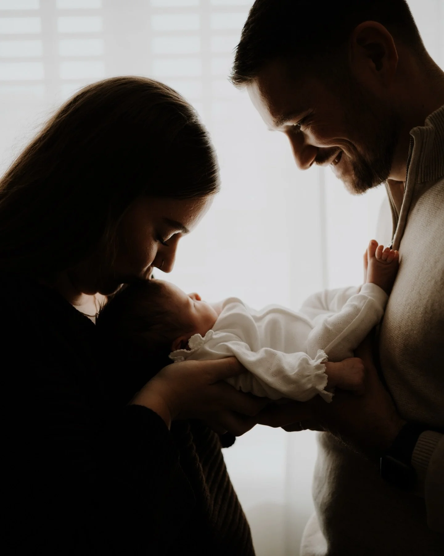 ✨ Siblings ✨ 

I was so chuffed when Rebecca asked me to come back to photograph her newest arrival Ottilie as not so long ago I had done a newborn shoot for her big sister Thea - feels like yesterday to be honest! 

When I arrived at their house it 