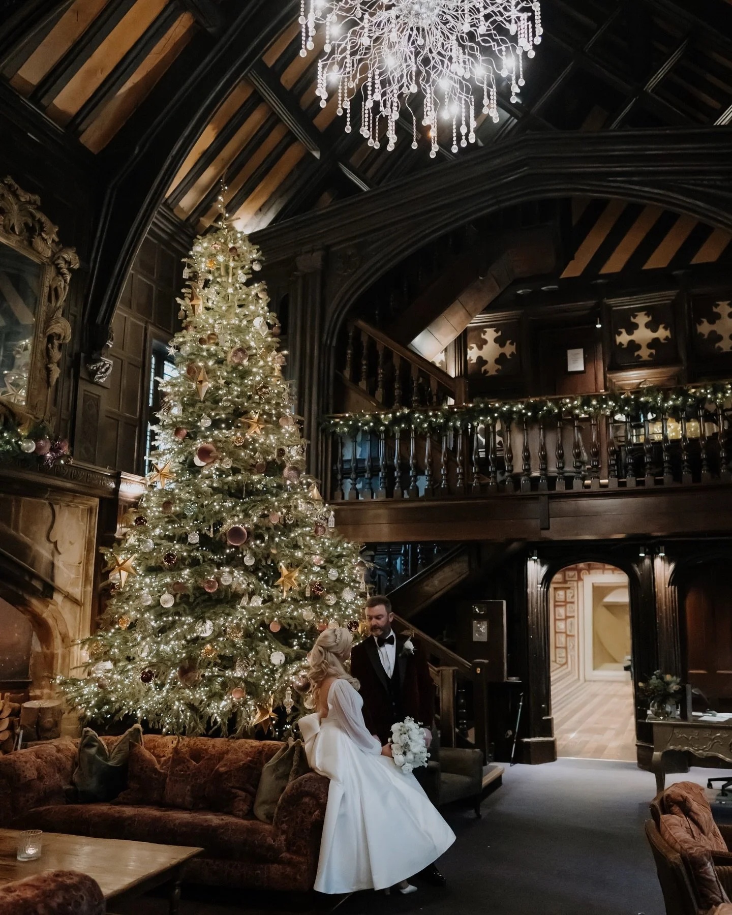 ✨ 🎄 Emma and Craig ✨ 🎄 
 

December is up there as one of my busiest months this year alongside June! Which is great as I love a Christmas/ winter wedding. The month was kicked off with Emma and Craig&rsquo;s beautiful wedding at Clitheroe clock to