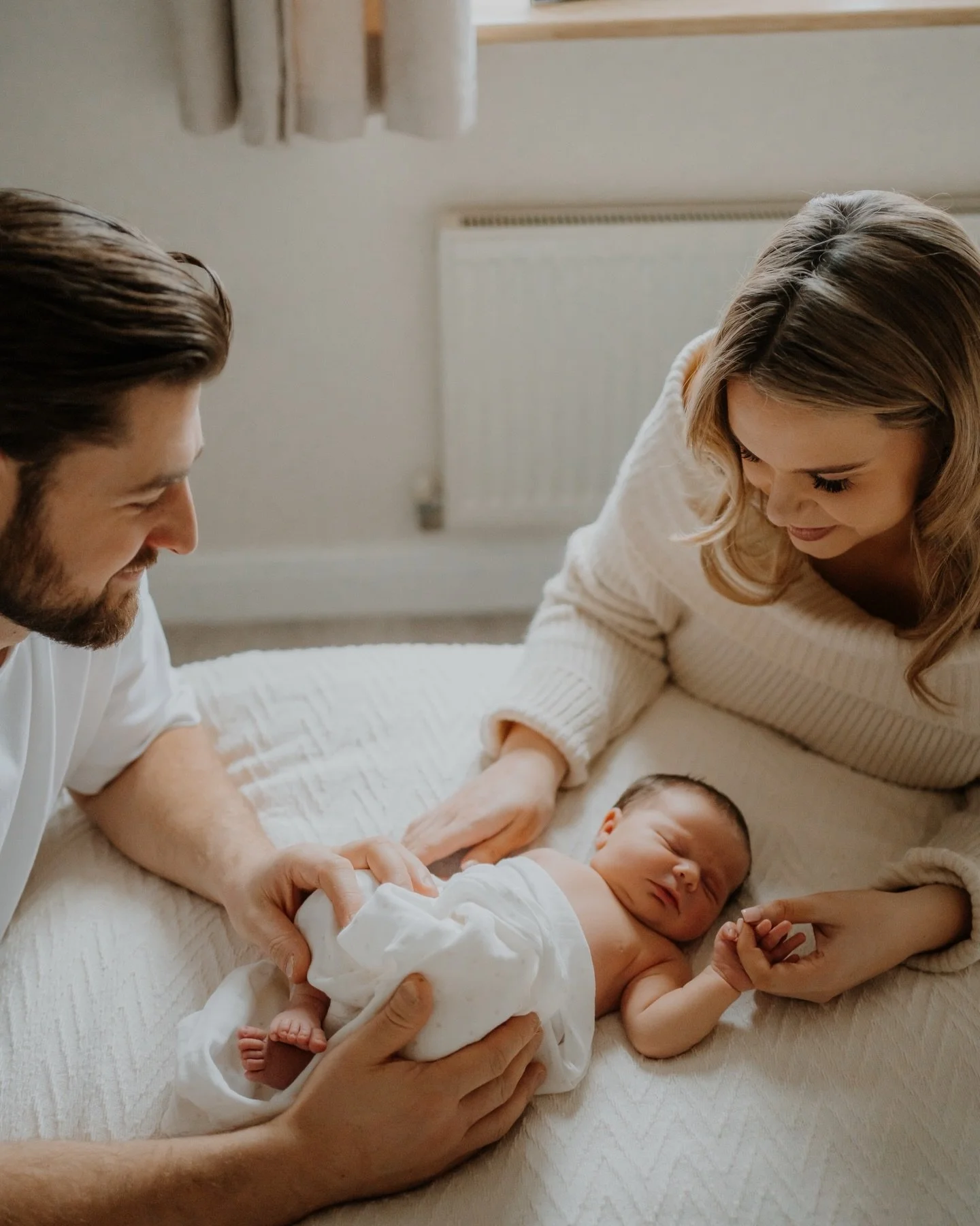 ✨ Baby Gracie ✨ 

This was the newborn shoot sent from heaven. Gracie was just a bloody delight and Mummy and Daddy were totally amazing too. Little Gracie was the best Christmas gift ever. 🤍 🤍