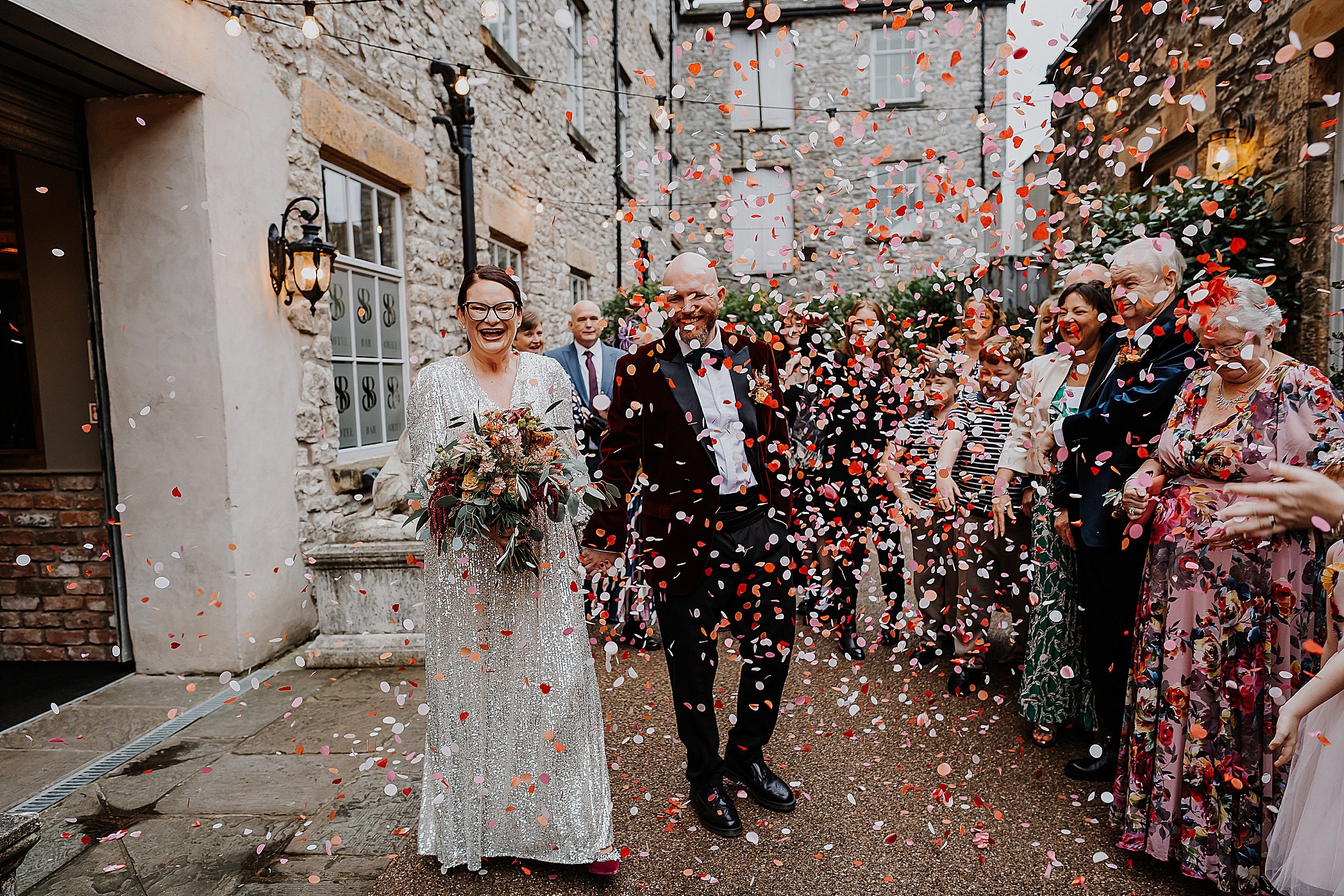 holmesmill+october+wedding+confetti+clitheroe+glitterballs+cool+photographer_0020.jpg