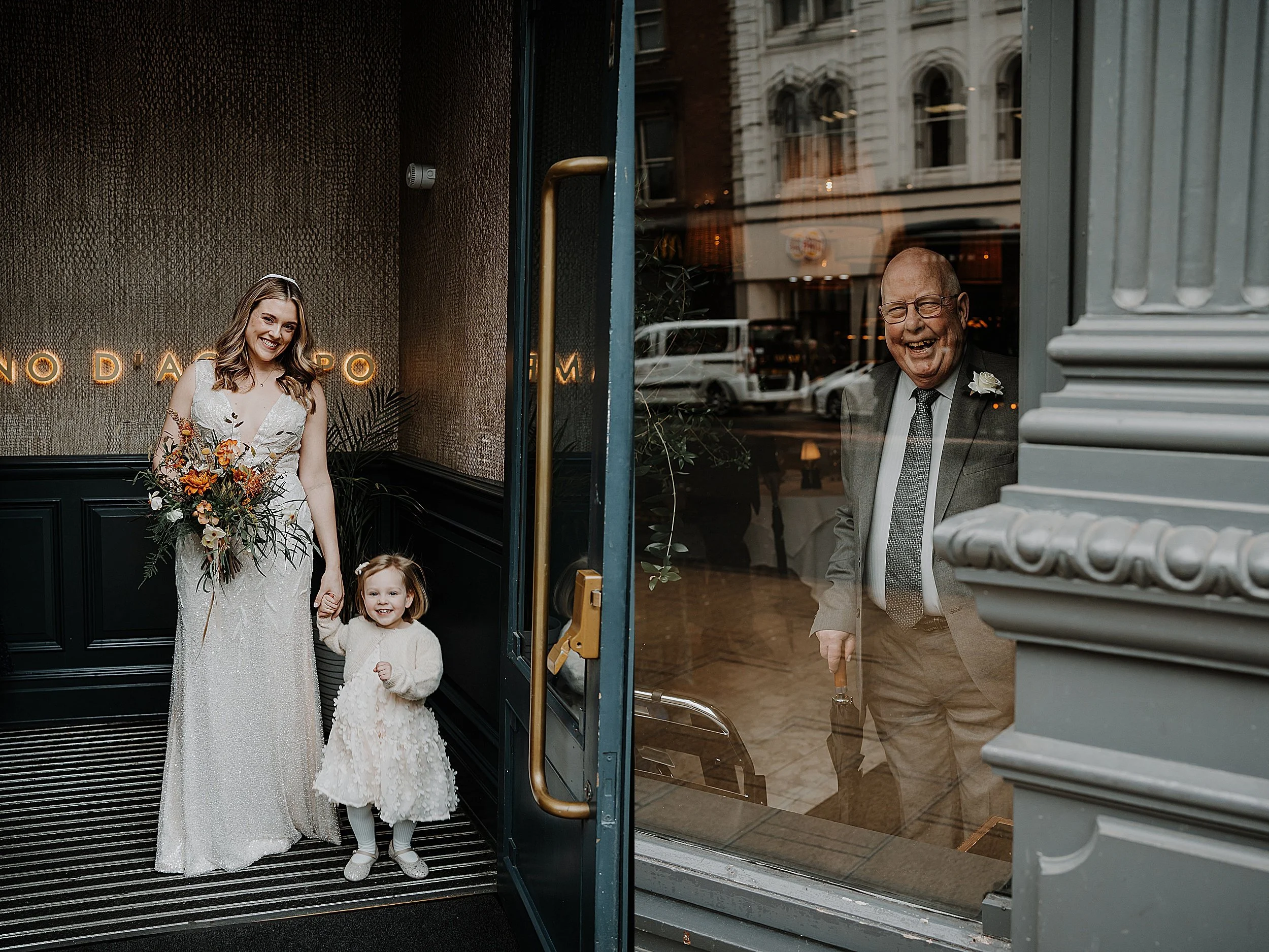 leeds+civic+hall+elopement+wedding+photographer+rolands+city+cernter_0008.jpg