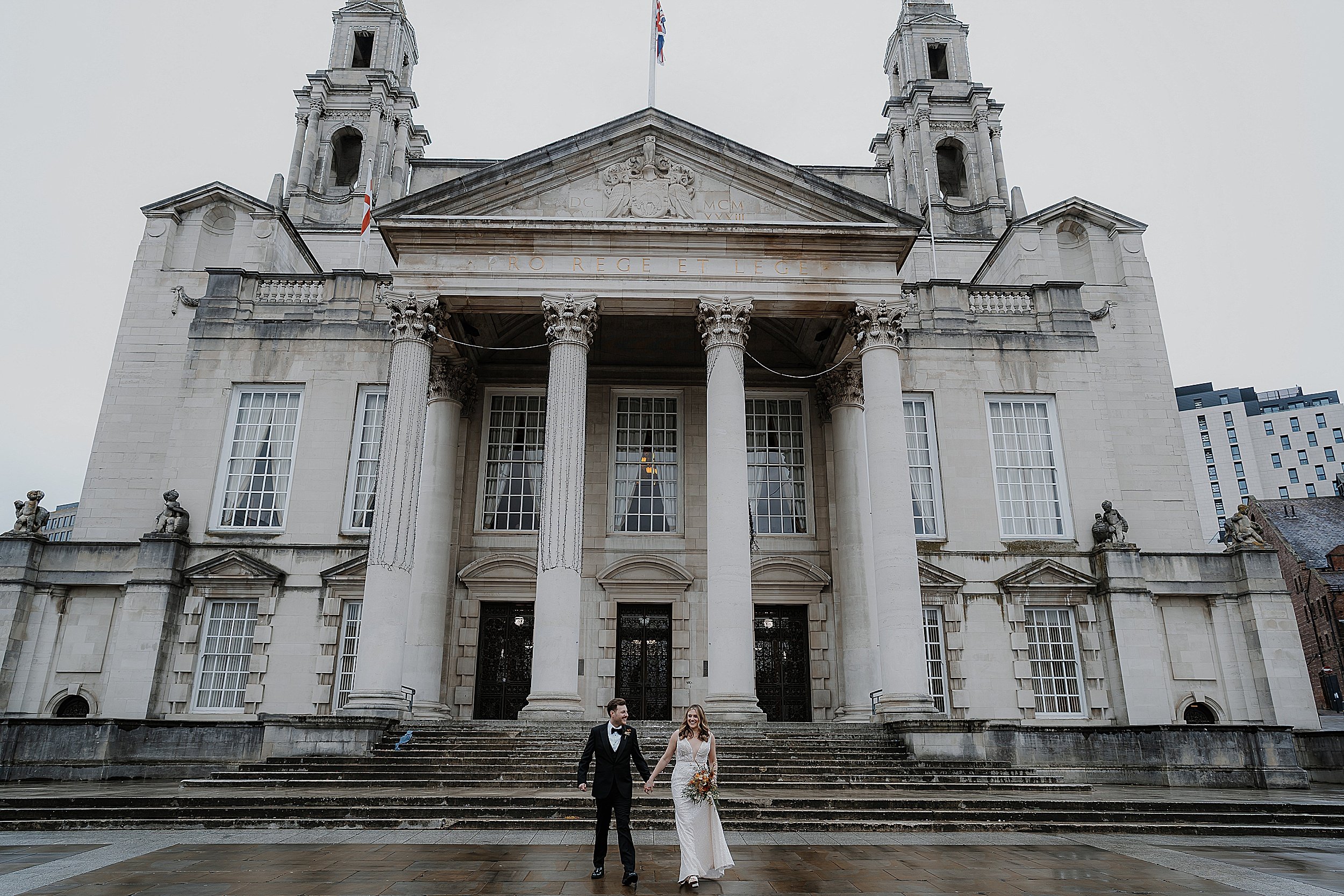 leeds+civic+hall+elopement+wedding+photographer+rolands+city+cernter_0036.jpg