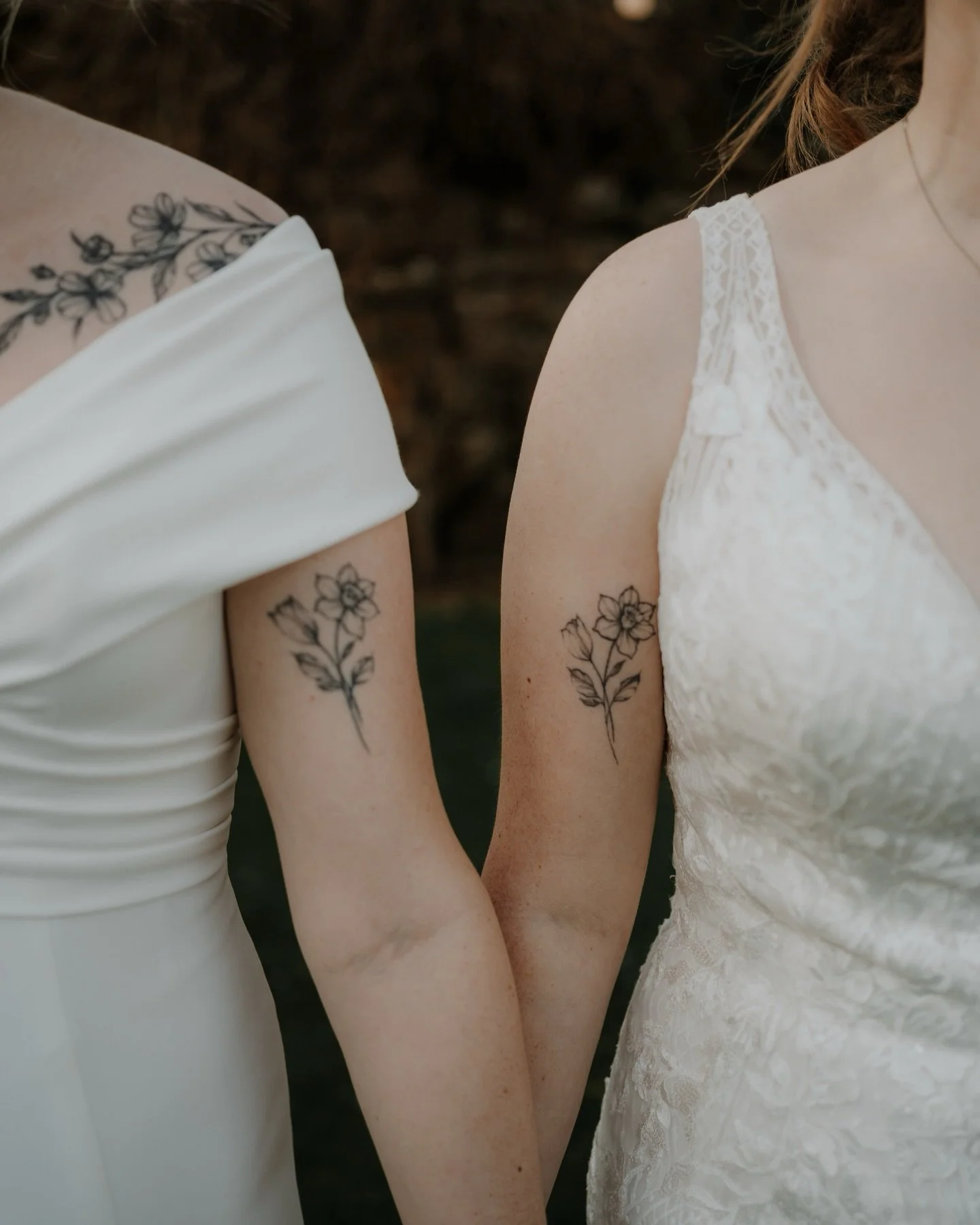 ✨ Jemma and Erin ✨ 

I&rsquo;ve got behind with posting a bit, I&rsquo;m sorry 🙏🏻 so in no particular order I&rsquo;m going to post this gorgeous wedding from Friday just gone! 

Erin and Jemma got married at @the_priests_house which is quickly bec