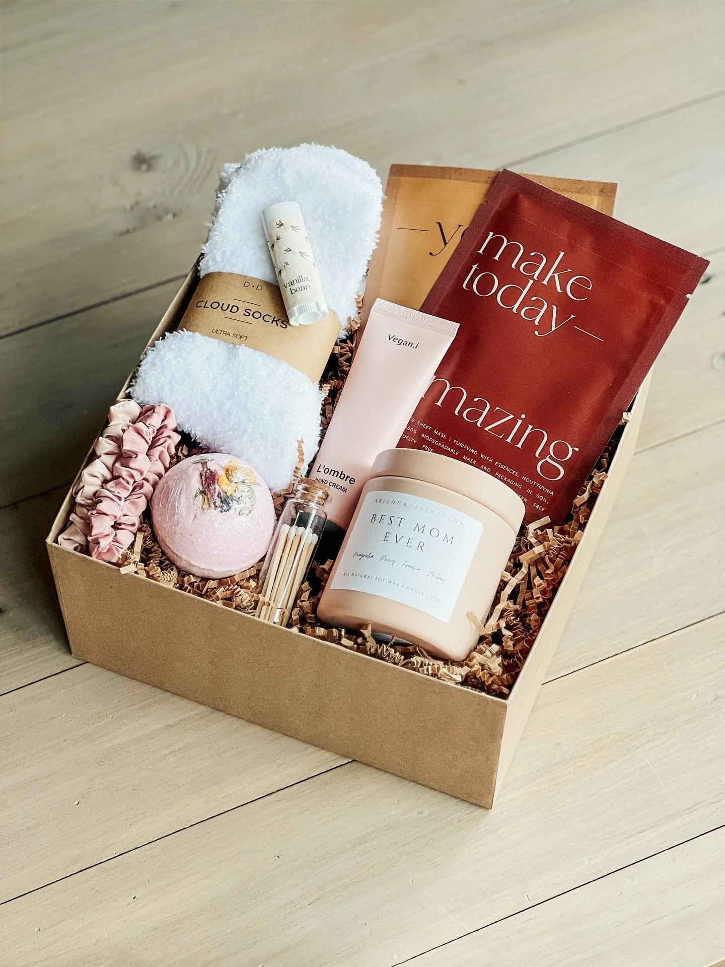 Best Mom Ever Gift Boxes are here!
Mother&rsquo;s Day is May 10th and is coming fast!

Shop at www.desertbloomgiftco.com for your mom, grandma, sister, daughter, yourself, or whoever deserves some extra appreciation 🫶🏻

Comment link or find the lin