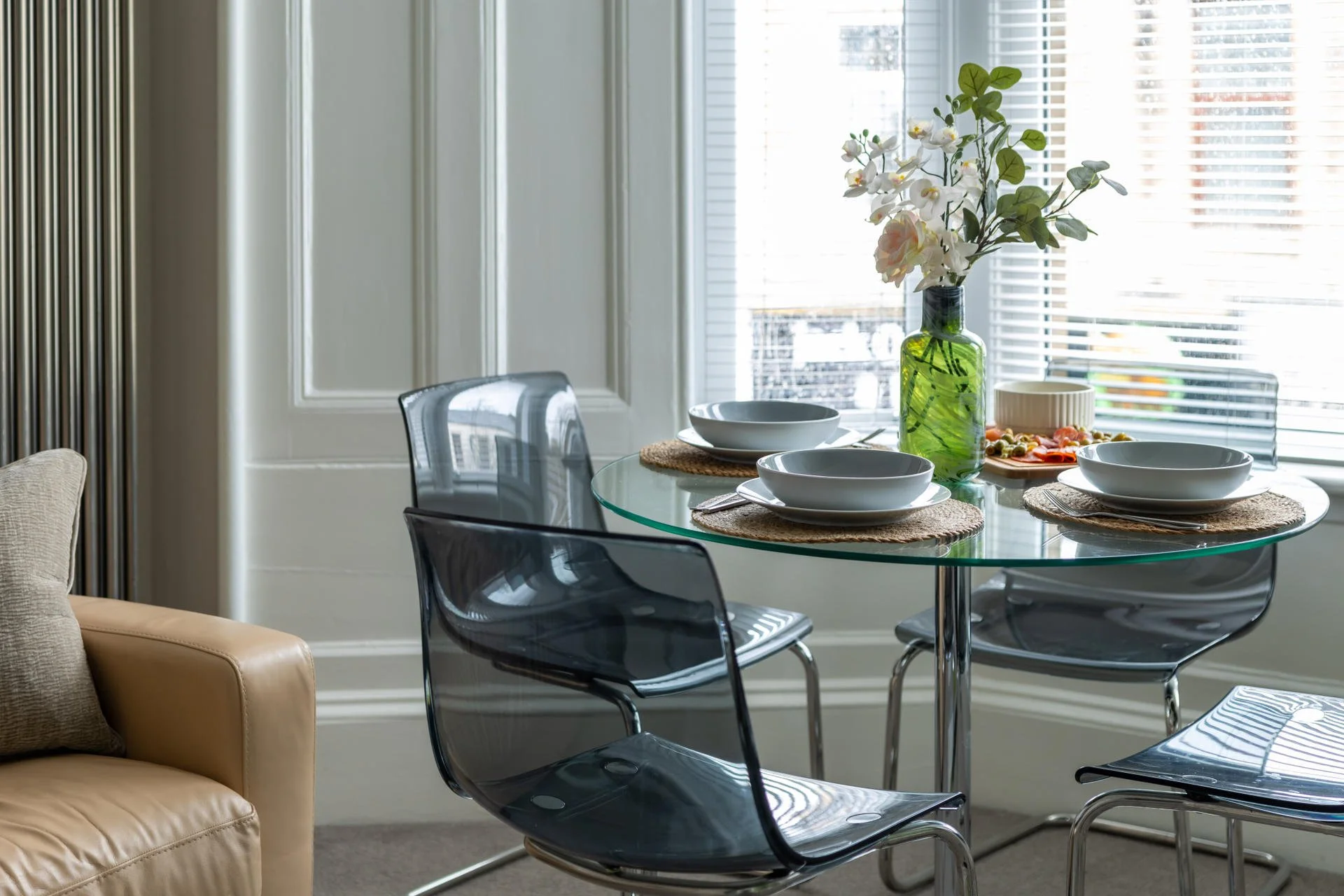 dining-area-nevis-apartment.jpg