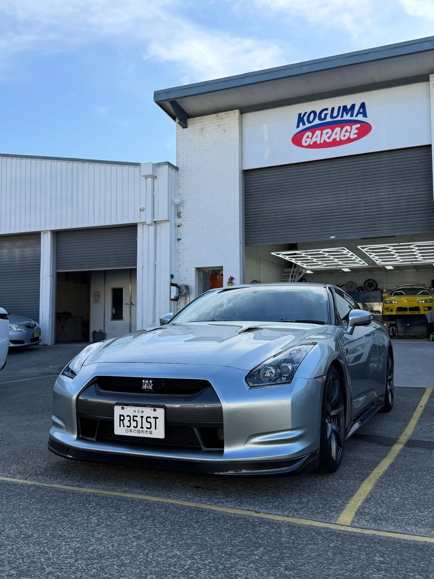 Another immaculate R35 in for an OEM headlight replacement and ZELE carbon fibre side skirts
.
.
.
.
#nissan #nissangtr #nissanskyline #r35 #r35nation #r35ist #r35gtr #r35pect #r35nismo #nismo #skyliner35 #jdm #jdmlegends #jdmlifestyle #jdmnation #jd