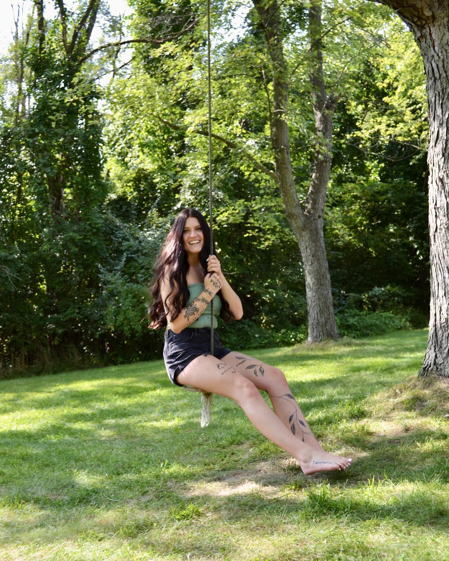 SWINGING into senior season🥳

I&rsquo;m so excited to announce that I am doing senior shoots at a discounted price in order to build my portfolio!! Prices start at $50!