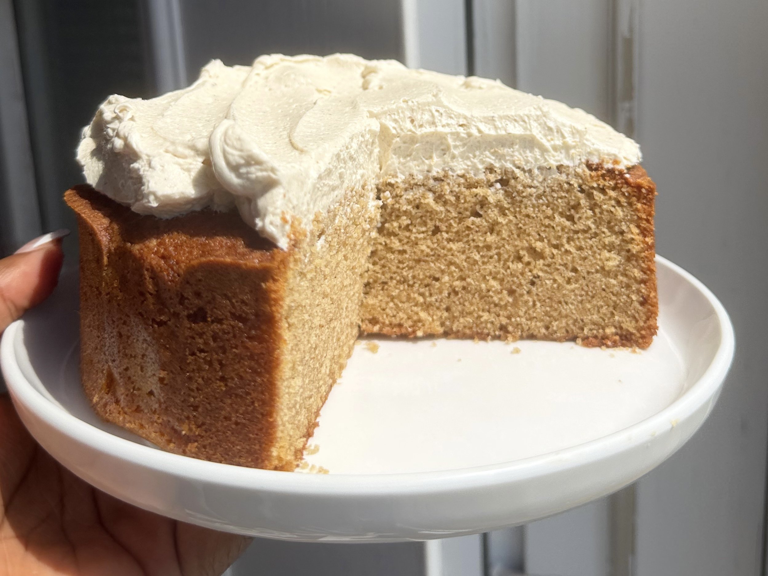 Mini single layer chai latte cake topped with chai buttercream
