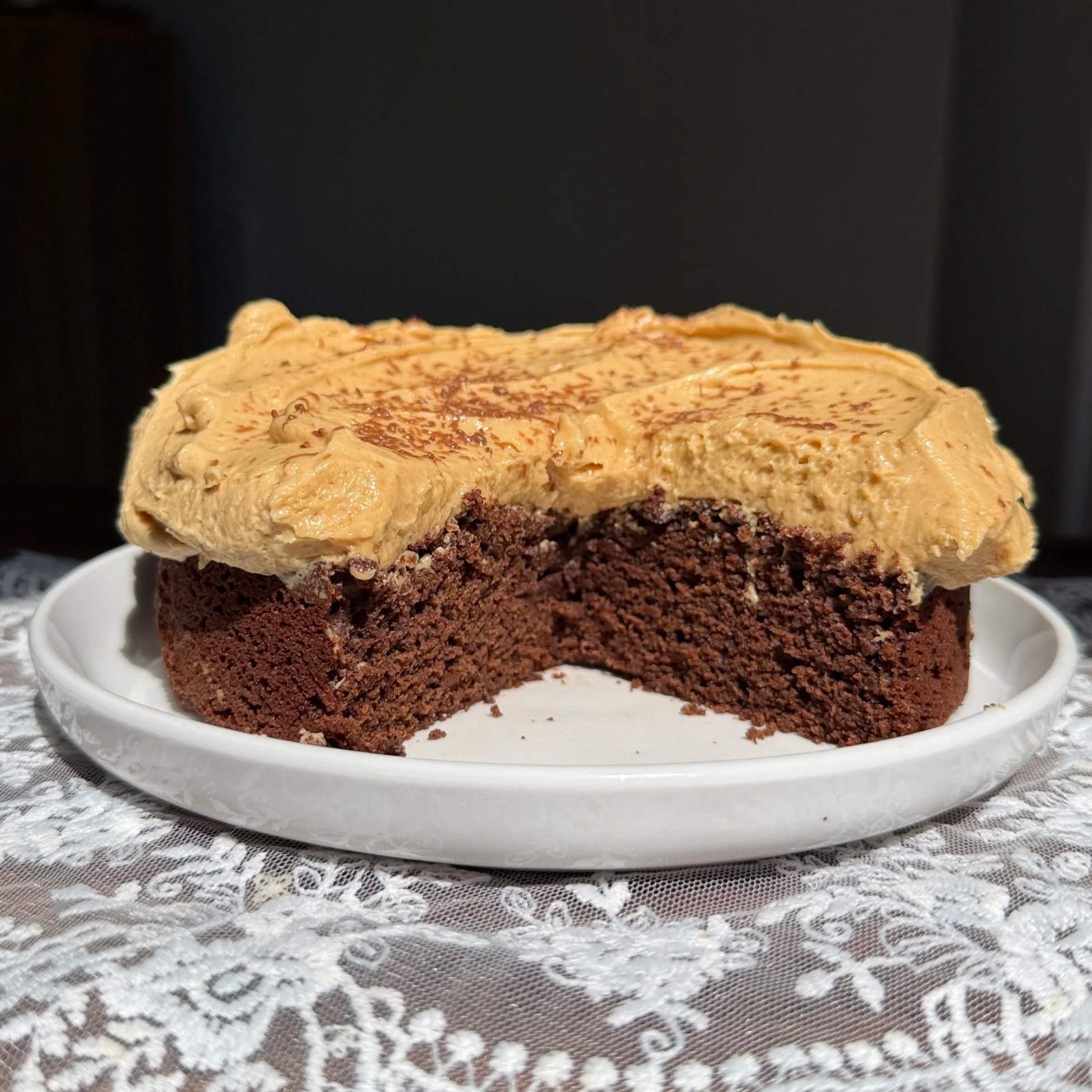 Single Layer Chocolate Cake with Peanut Butter Icing