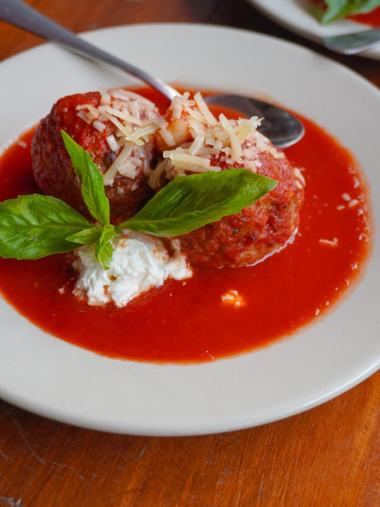 Our Famous Angus Meatballs are a must try 😍 Juicy 100% Angus beef homemade meatballs served with fresh ricotta and our sauce 🔥