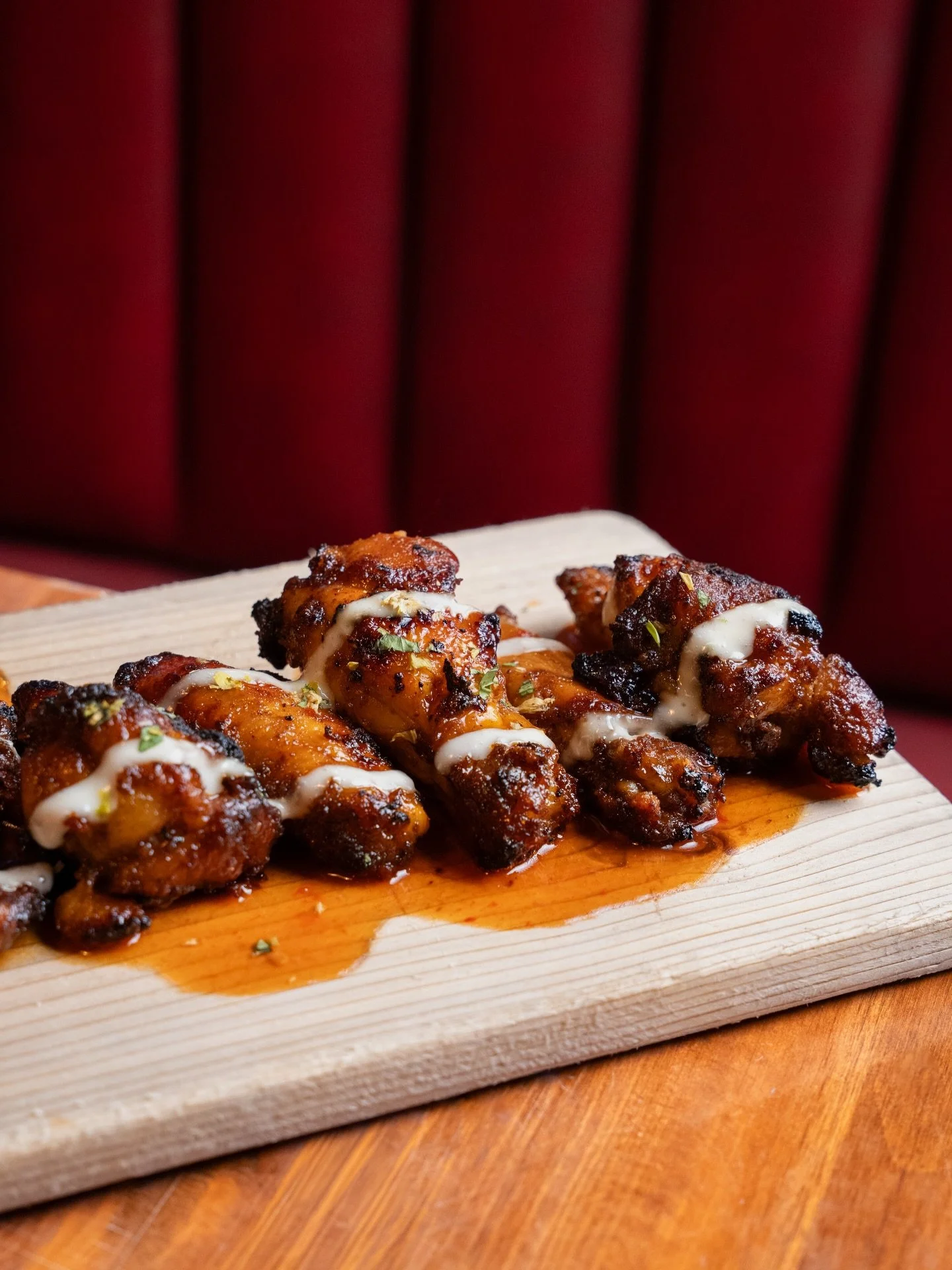 That sweet heat combo that never misses🔥
Oven-baked wings, seasoned right, tossed in our sweet hot sauce and paired with creamy bleu cheese to cool it down.