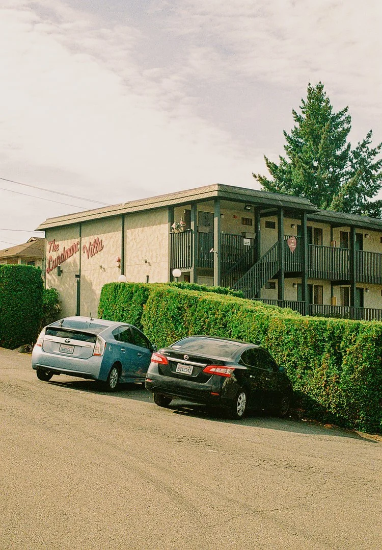 R1-03464-031A.jpg