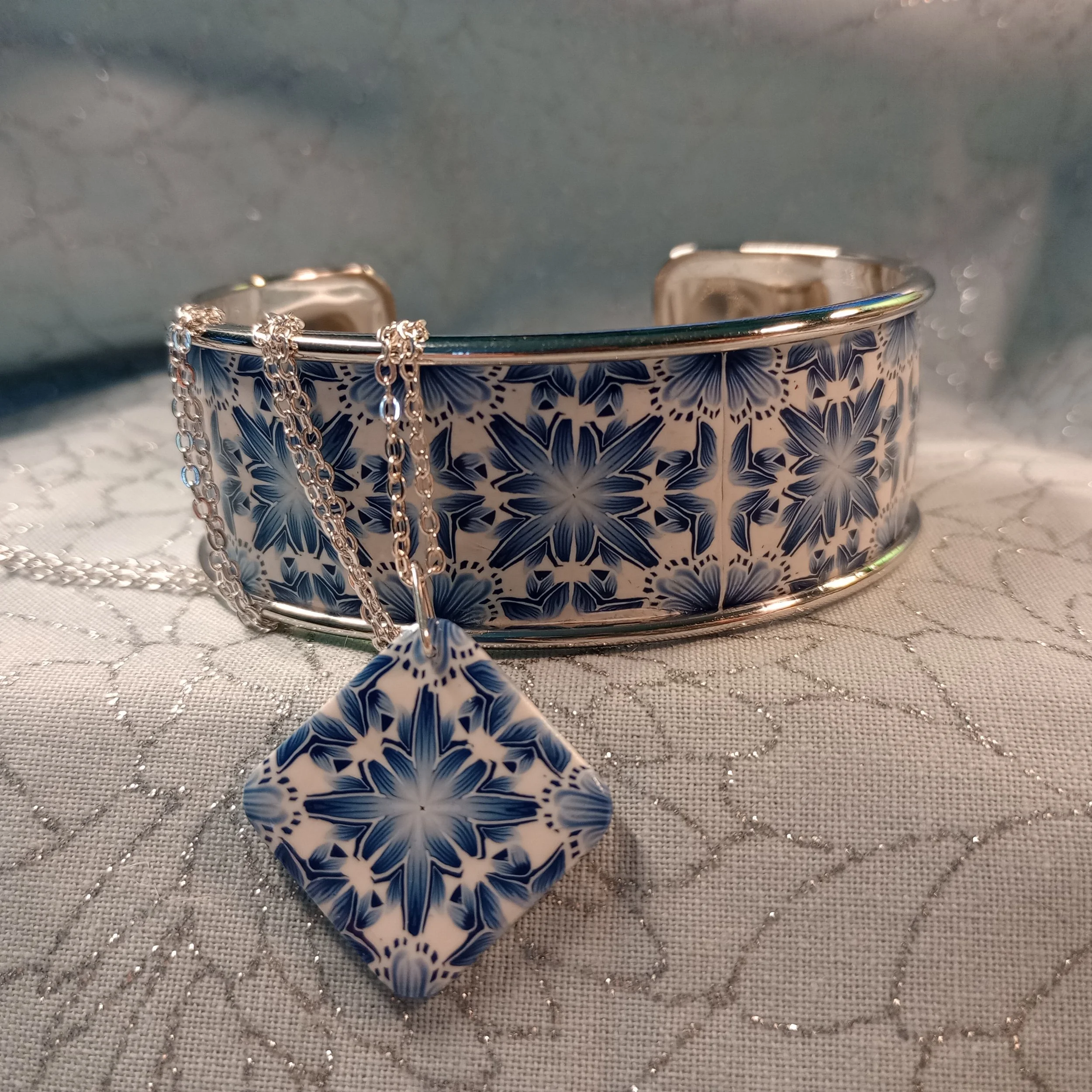 Delft inspired cuff bracelet and pendant necklace