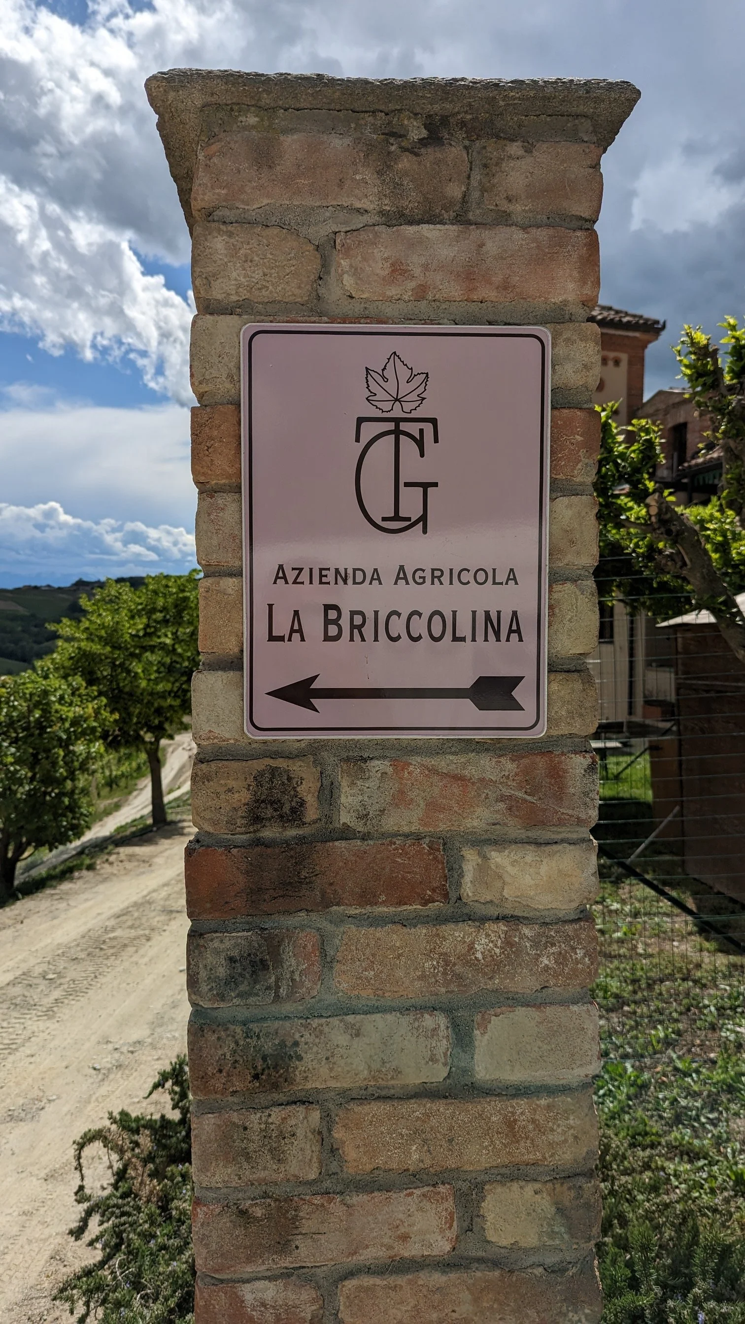 La Briccolina entrance.jpg