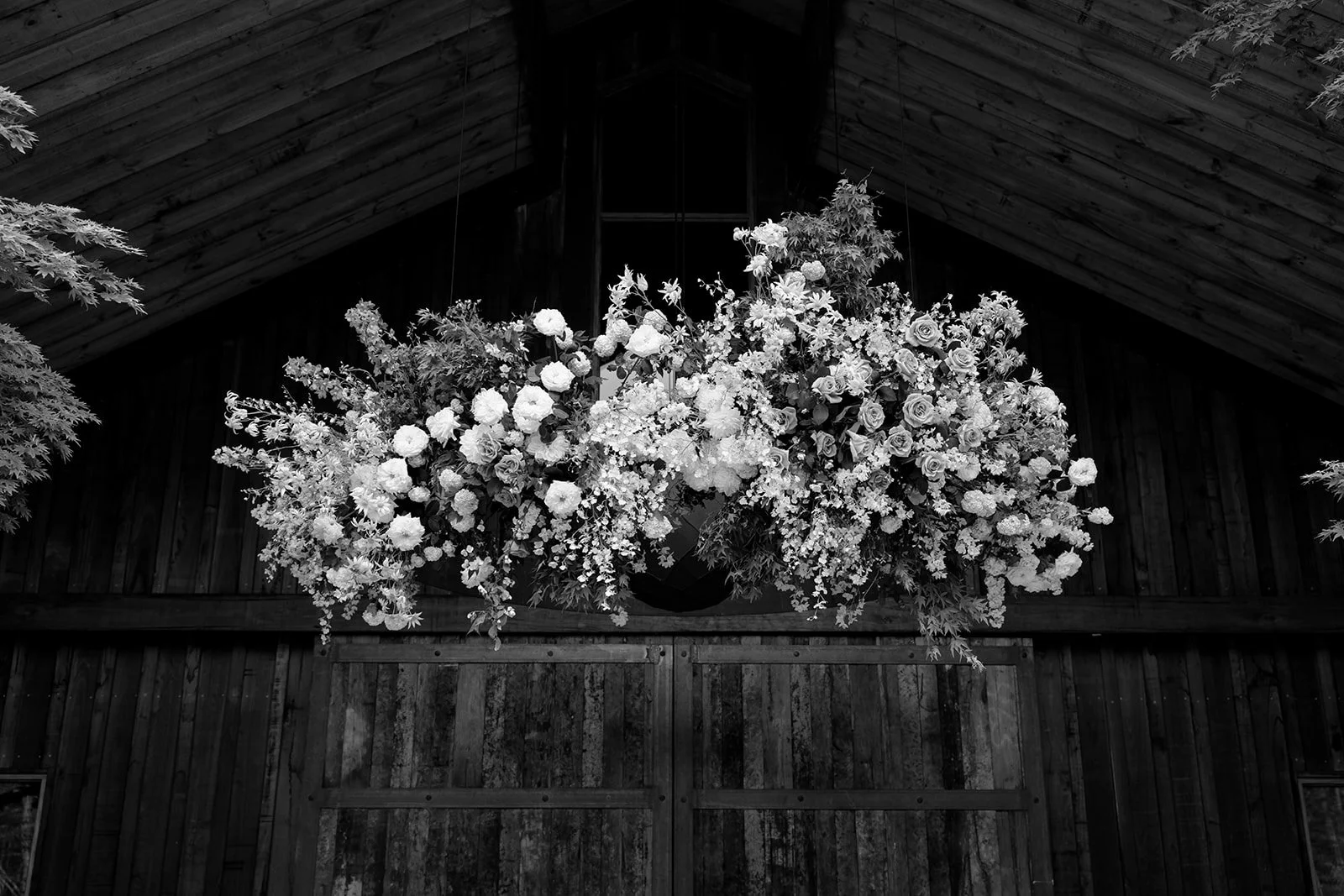Sarah & Nick - Bendooley Stables