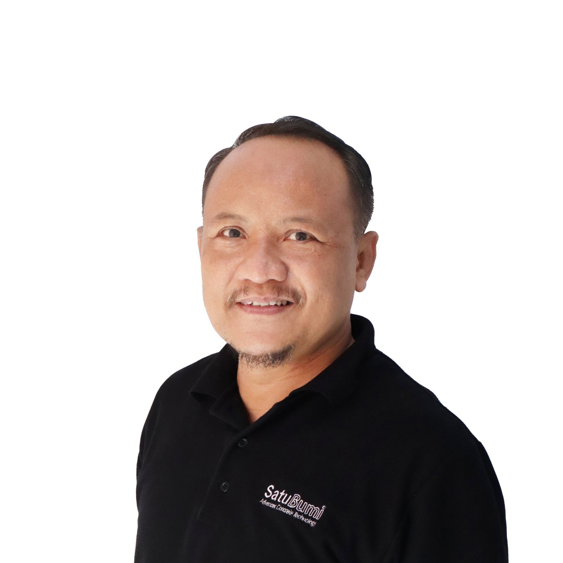 A man in a black polo shirt with the logo "SatuBumi" standing against a white background.