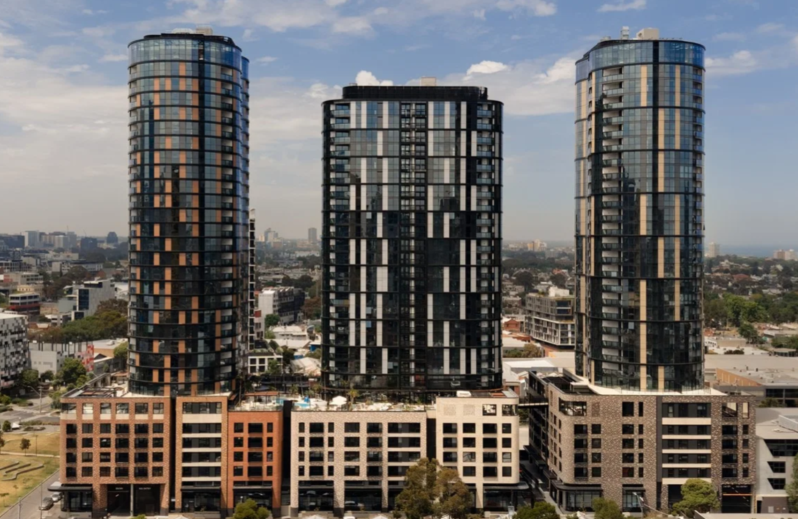 Satu Bumi manufactured and supplied GRC furniture to The Gladstone which was Australia's largest built-to-rent develoment at its completion.